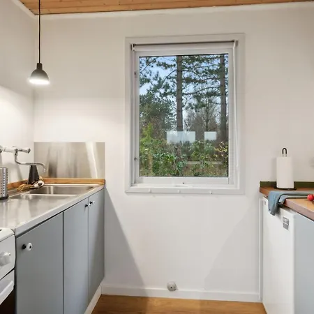 Semesterbostad Ela - 1-1km From The Sea By Interhome *