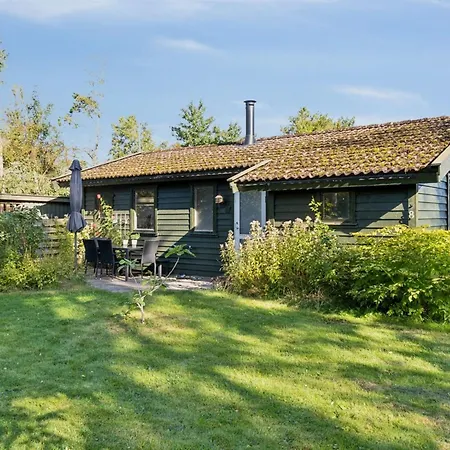 Ela - 1-1km From The Sea By Interhome *