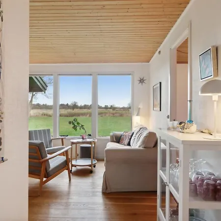 Ela - 1-1km From The Sea By Interhome *