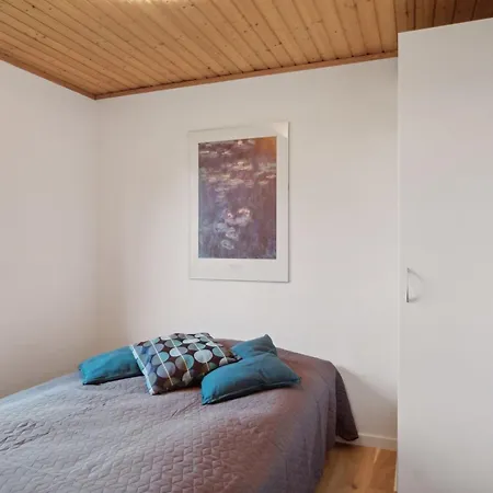 Semesterbostad Ela - 1-1km From The Sea By Interhome